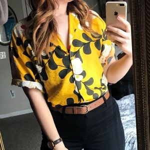 Crop-Fit Hawaiian Button Down